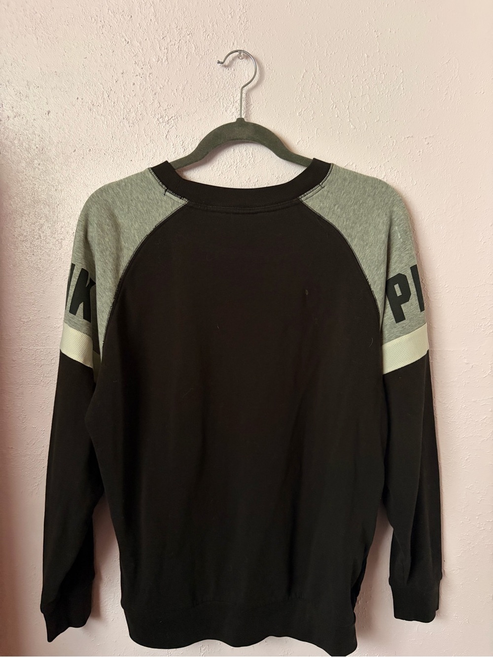 Victoria's Secret Black and Gray Crewneck Sweater - Picture 2 of 3